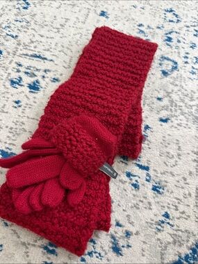 100% Wool Scarf and Glove Set - Banana Republic